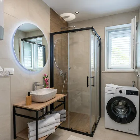 アパート Breeze ドゥブロブニク